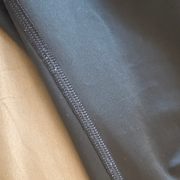 Women’s Alo Yoga Airlift 7/8 High-Waist Black Leggings. XS - Picture 4 of 6